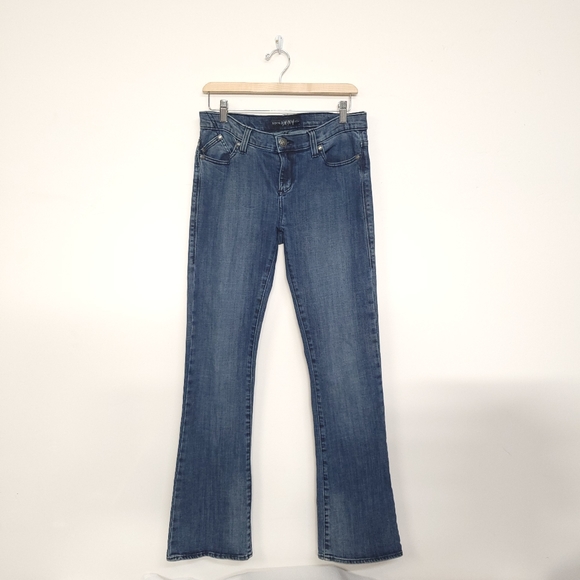 Rock & Republic Kassandra Mid RiseBootcut Jean Women's size 8 - Picture 4 of 15